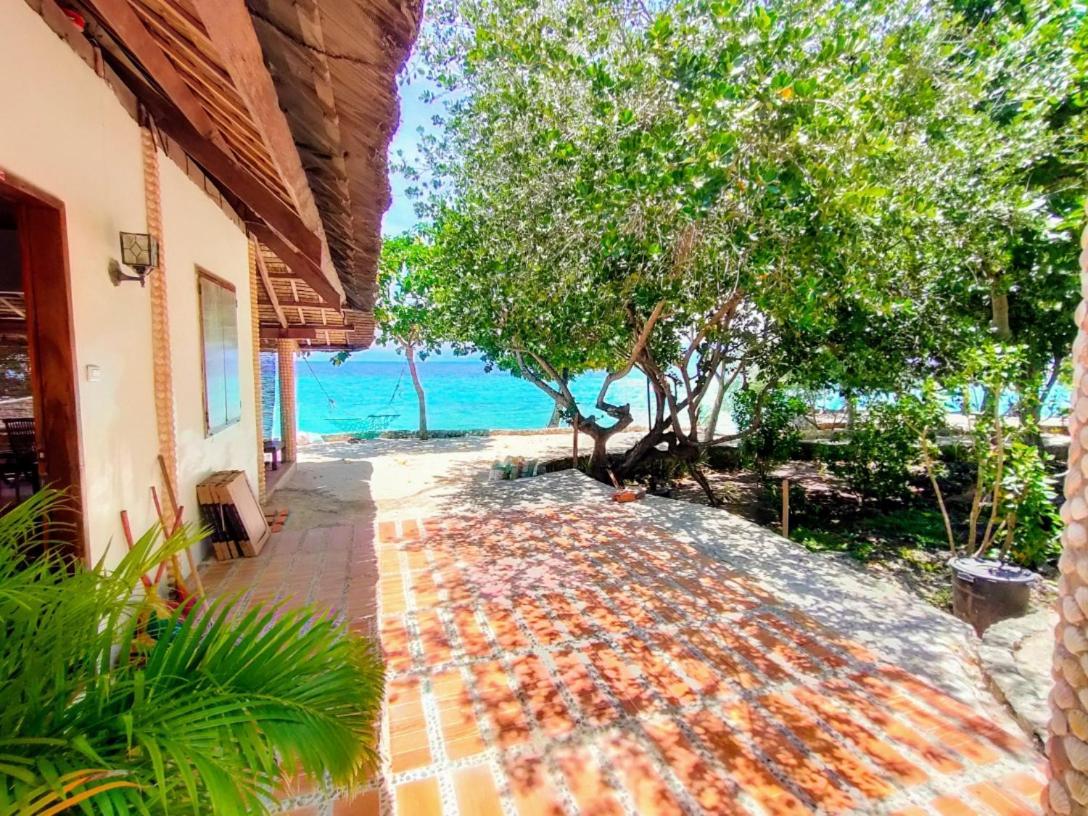 Moalboal T Breeze Coastal Resort Exterior photo