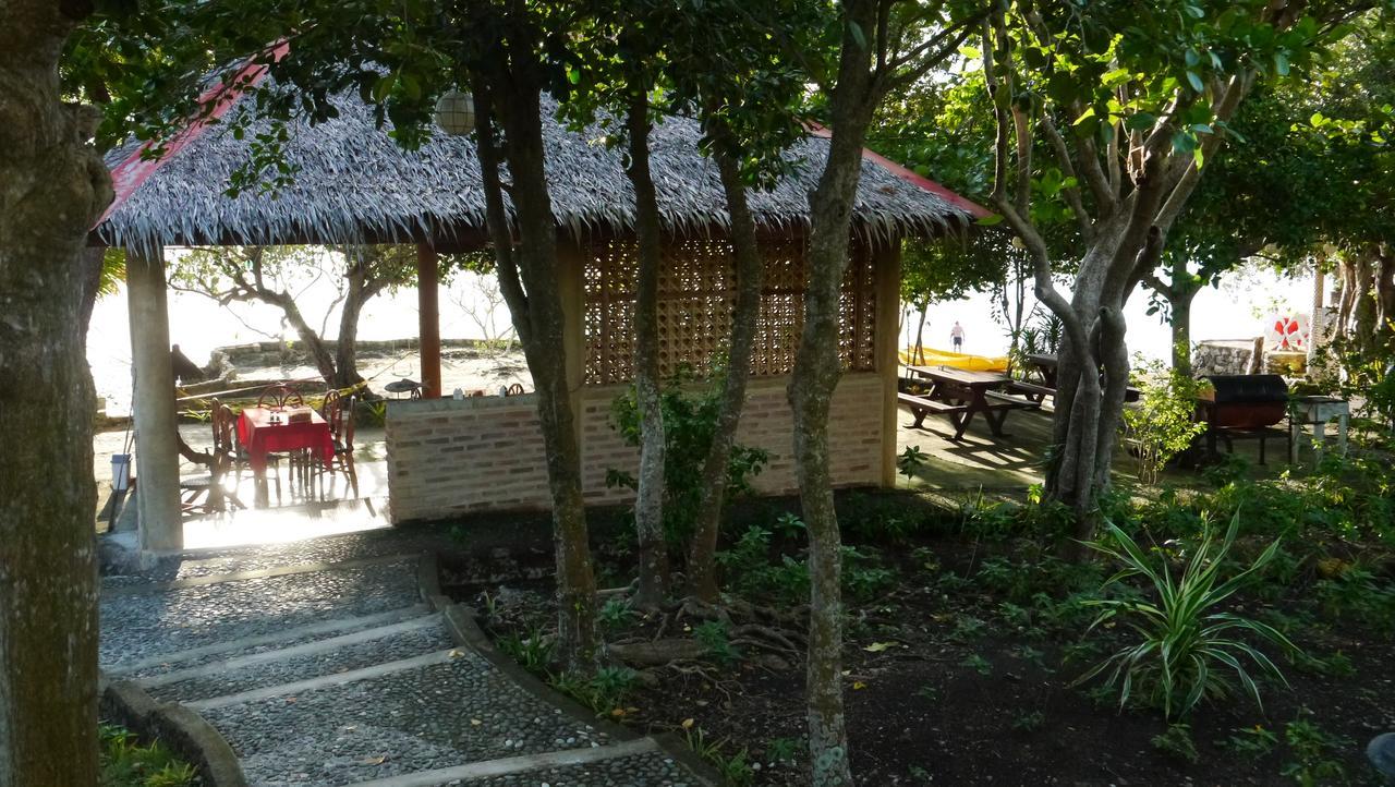 Moalboal T Breeze Coastal Resort Exterior photo